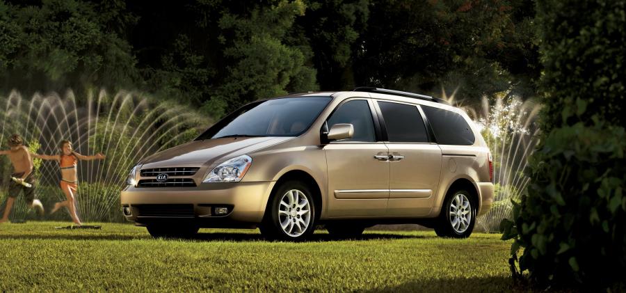  Kia Sedona 2006 года  (фото 38 из 50)